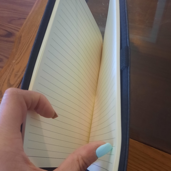 Charging device - Picture 3 of 3